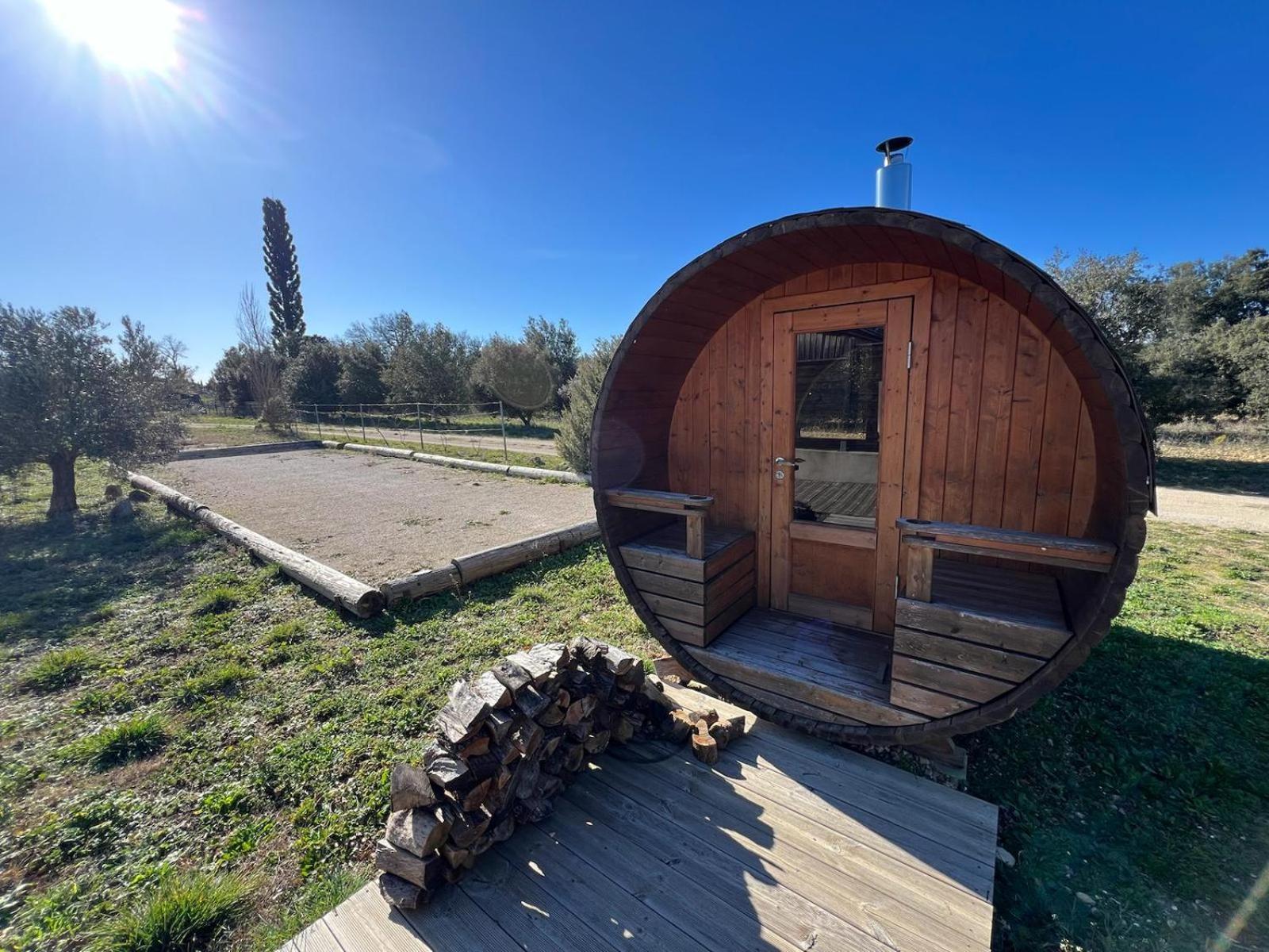 Nuiki Lodges - Chambres D'Hotes Montségur-sur-Lauzon Dış mekan fotoğraf
