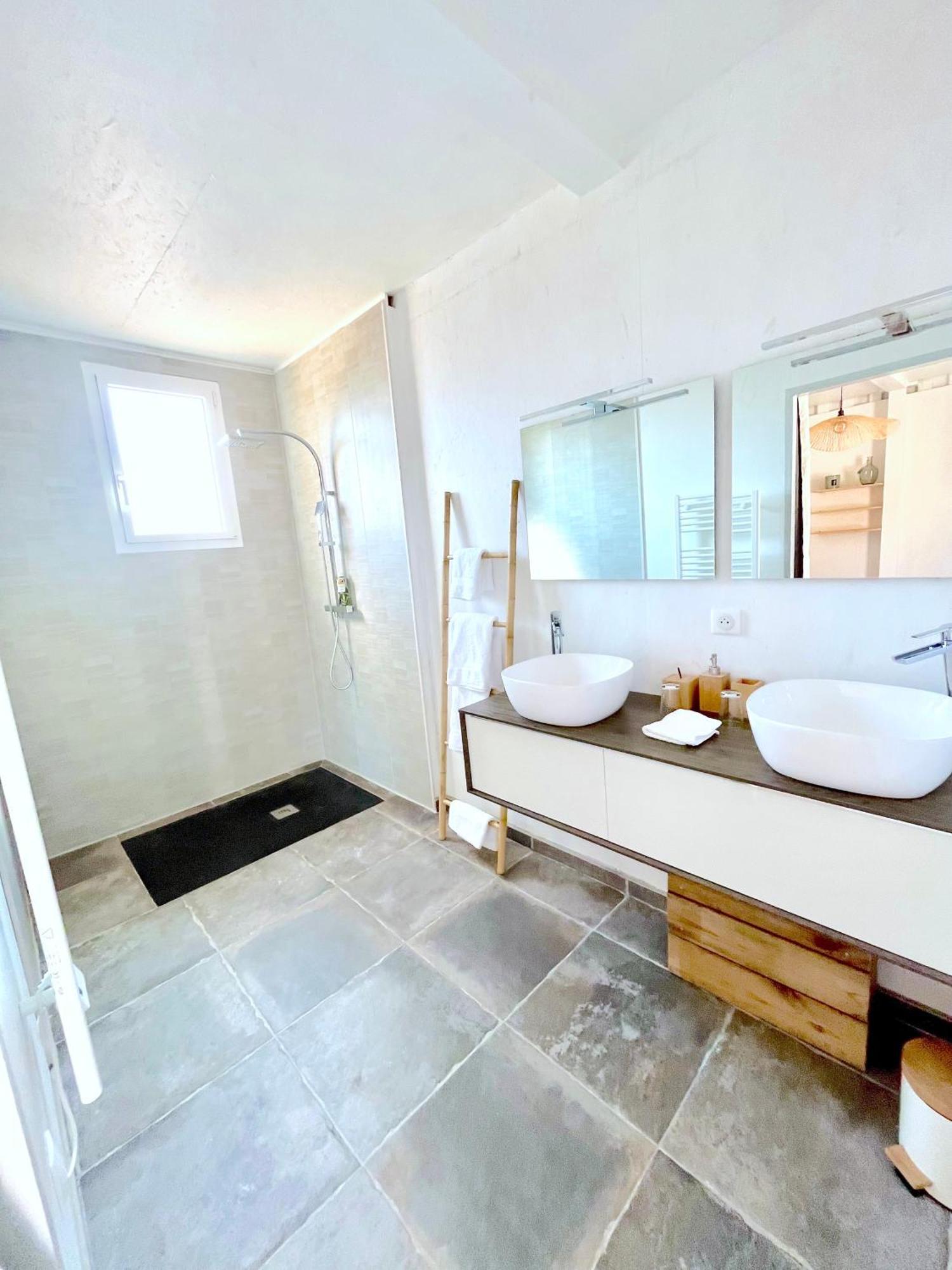 Nuiki Lodges - Chambres D'Hotes Montségur-sur-Lauzon Dış mekan fotoğraf